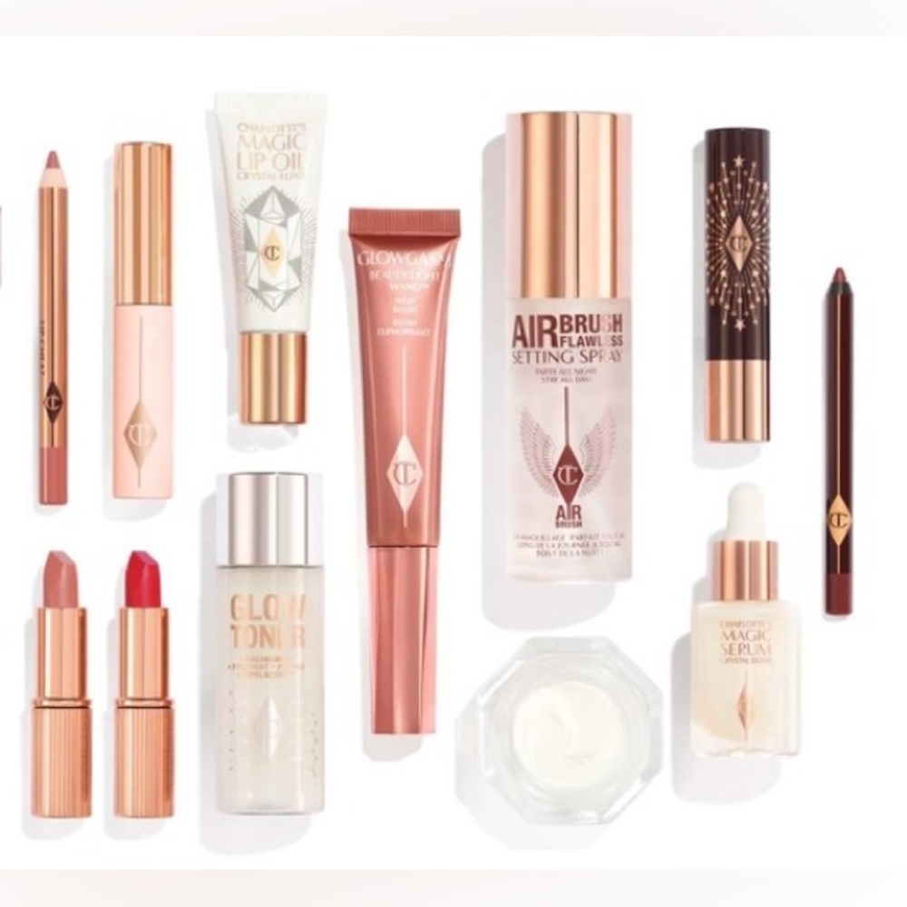 brand new  
Charlotte Tilbury set